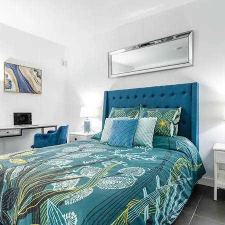 Apartamento Azul Vv -fuerteventura Site- Jacuzzi, Aire Acondicionado, Solarium , Terraza Vistas Panoramicas, Diseno , Luxury, Fuerteventura Site Apartment La Oliva