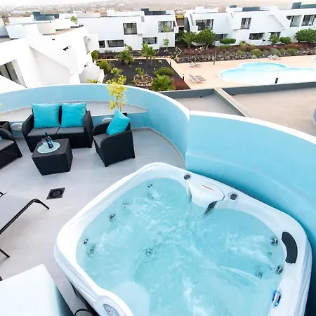 Apartamento Azul Vv -fuerteventura Site- Jacuzzi, Aire Acondicionado, Solarium , Terraza Vistas Panoramicas, Diseno , Luxury, Fuerteventura Site La Oliva